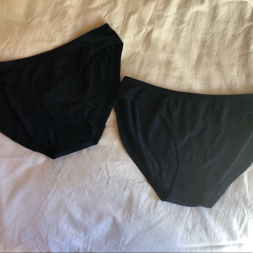 Smartwool merino underwear size XL in navy blue. Tried on & washed (don’t fit).